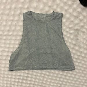 Lululemon crop top, size 4
